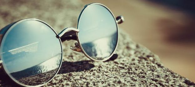 How Come One Need To Use Eyeglasses?